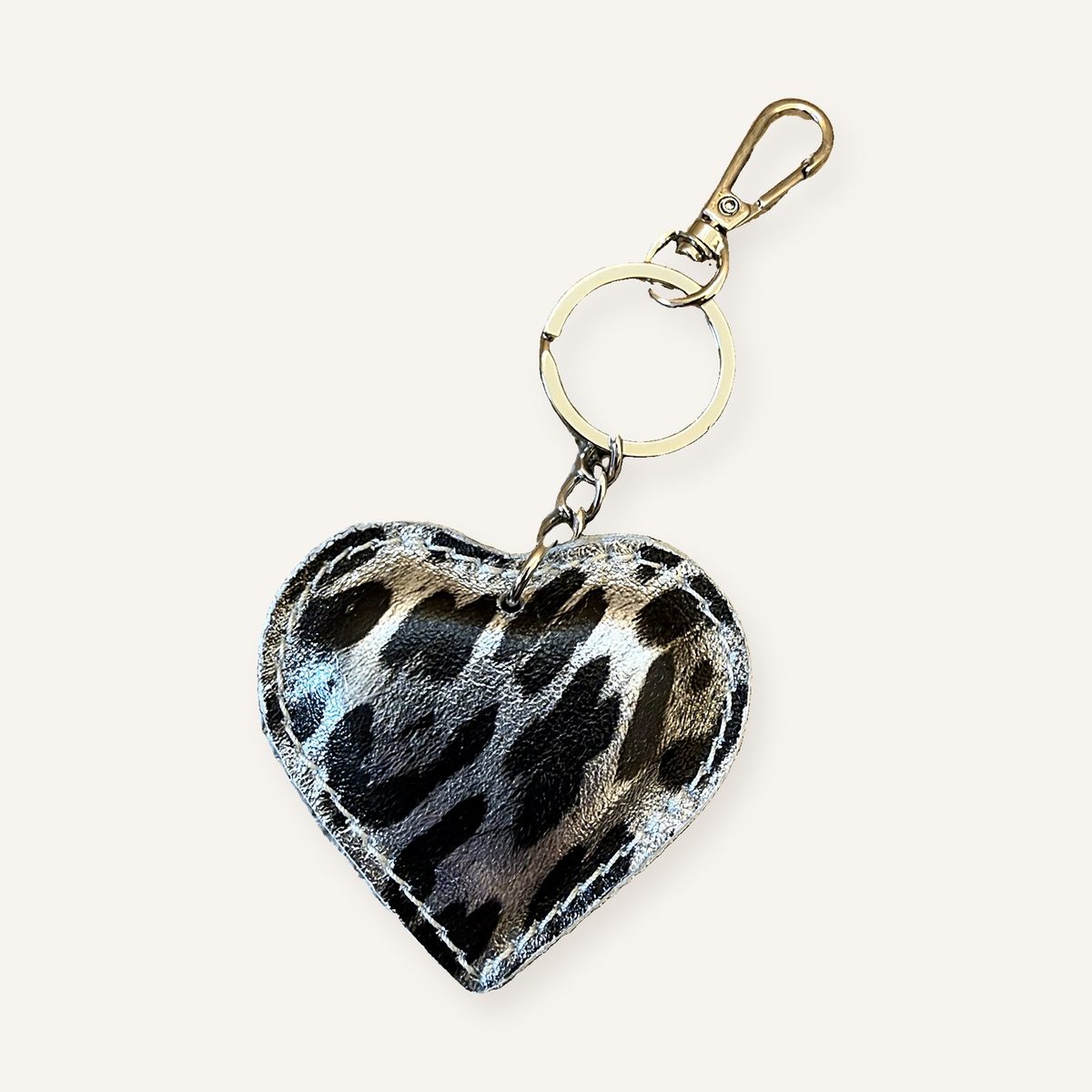 Leren hartbedel luipaard zilver